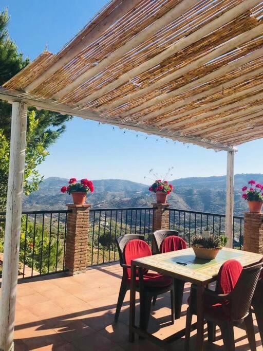 Villa En Frigiliana Con Piscina Y Jacuzzi Екстериор снимка