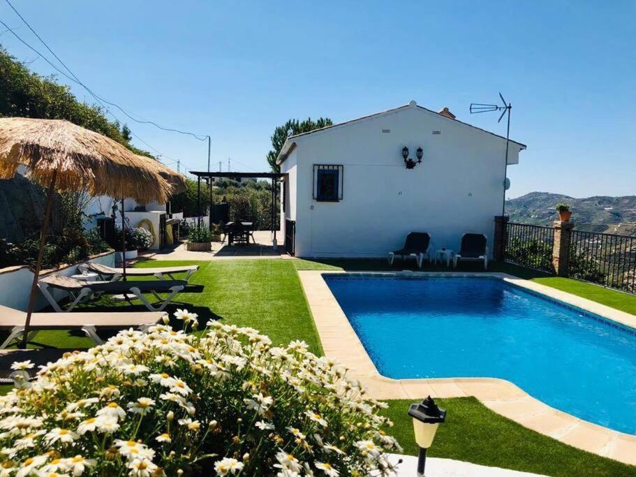 Villa En Frigiliana Con Piscina Y Jacuzzi Екстериор снимка