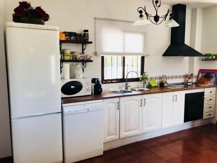 Villa En Frigiliana Con Piscina Y Jacuzzi Екстериор снимка
