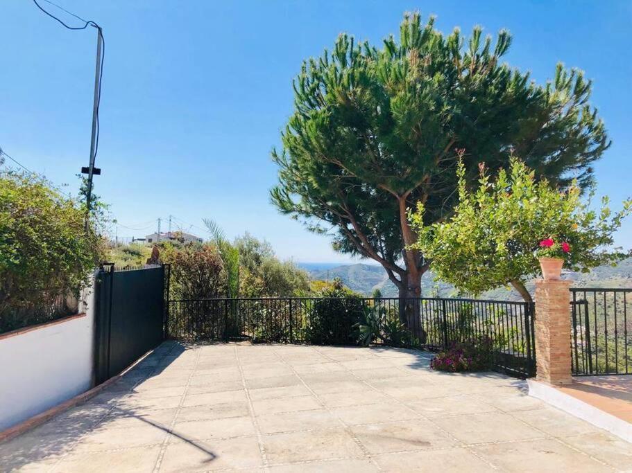 Villa En Frigiliana Con Piscina Y Jacuzzi Екстериор снимка